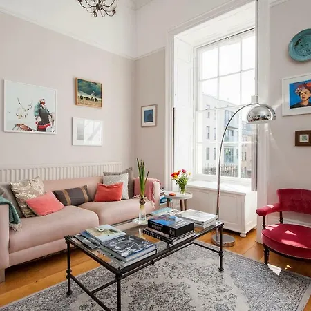 45 Royal York Crescent Daire *