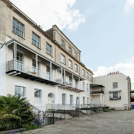 45 Royal York Crescent * 브리스틀